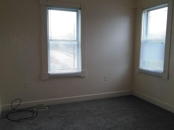 5th image of 1206 Highland Ave