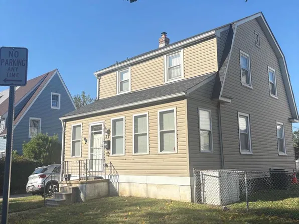 32 Midship Rd, Baltimore, MD 21222