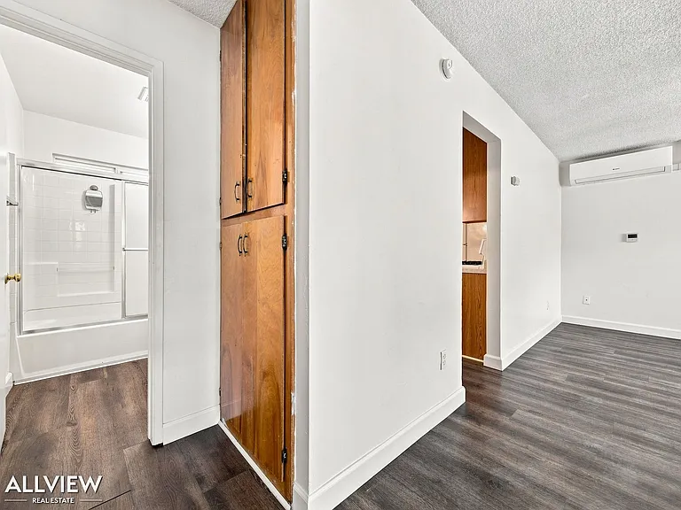1245-1251 Lyons Ln — Photo 10