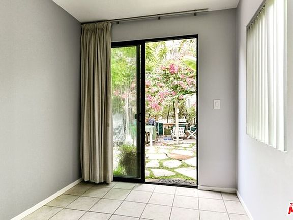 4th image of 26 Ozone Ave APT 1