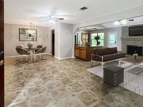 2nd image of 5555 Crystal Valley St
