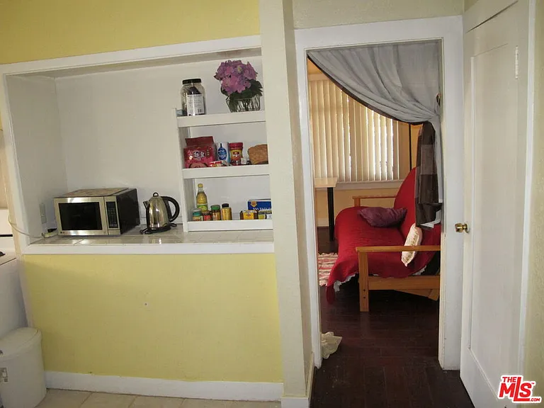 1243 W 25th St #1243 — Photo 2