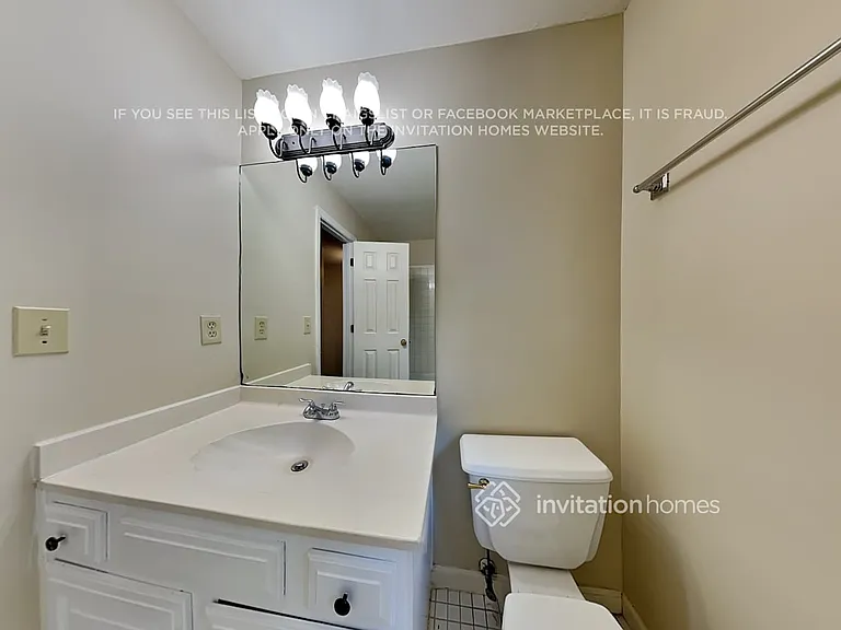 9320 N Lake Dr — Photo 23