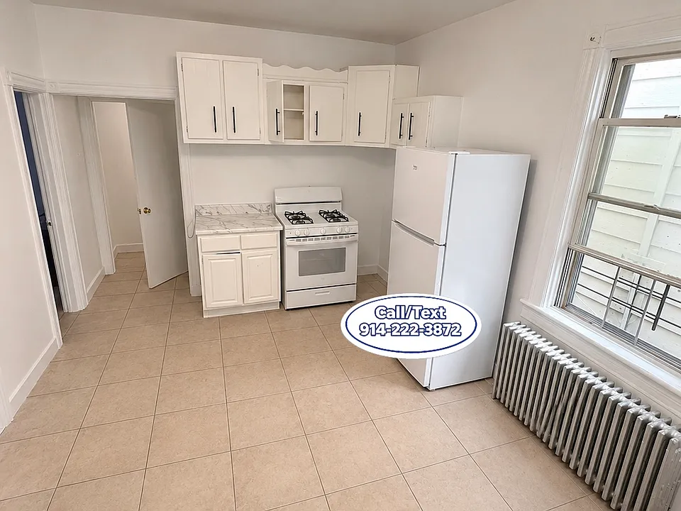 349 Walnut St #2R