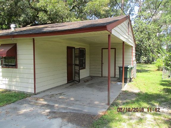 3rd image of 814 Bethune Dr