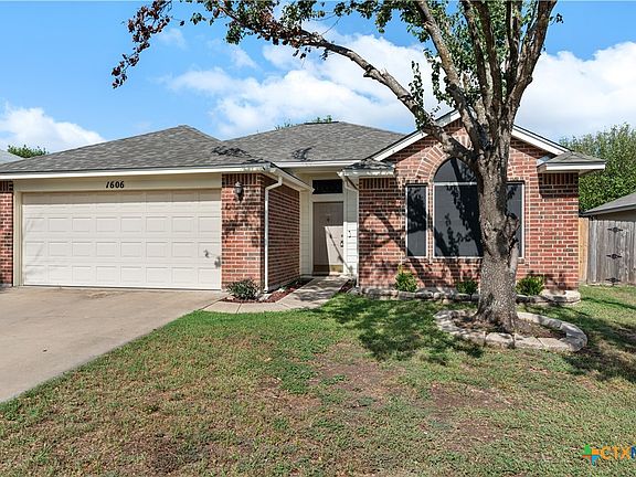 4th image of 1606 Bent Oak Dr