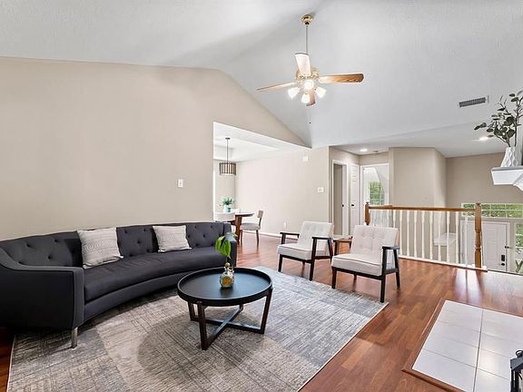4th image of 33 N Spiral Vine Cir #33B