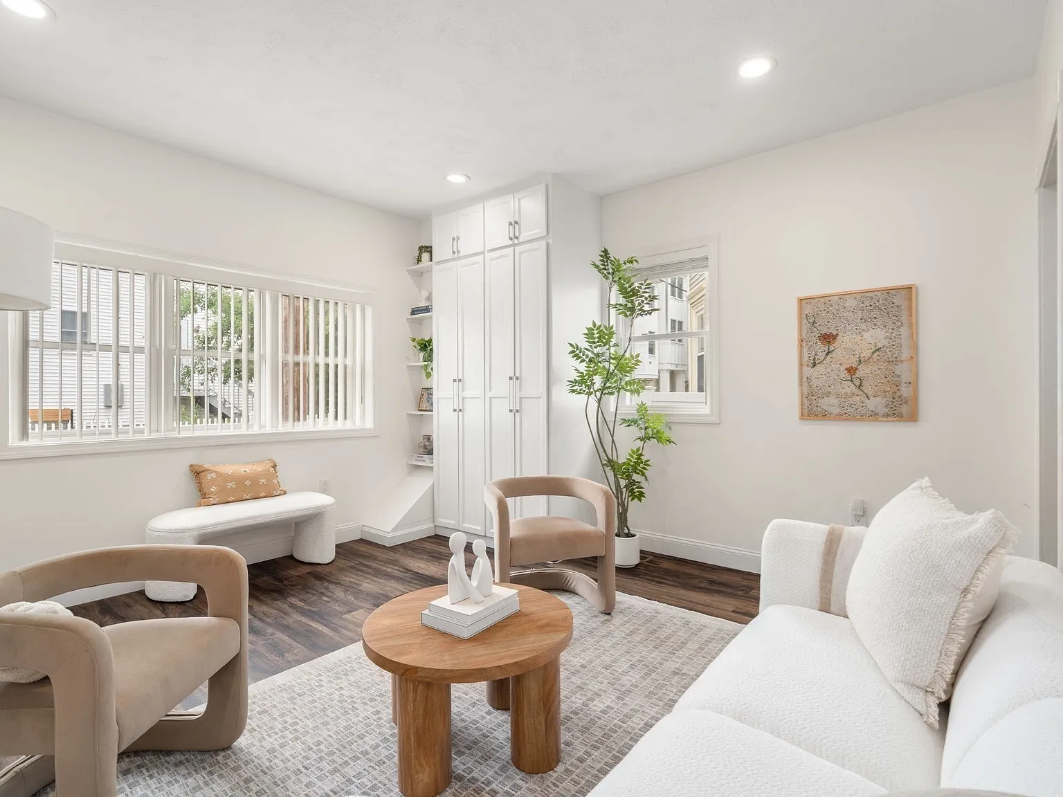 4 bed, 1683 sqft, $4,500 — Photo 4