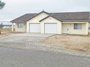 1640 Pershing Ave APT B, Pahrump, NV 89048