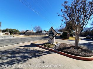 1108 Riverchase Ln UNIT 102, Arlington, TX 76011