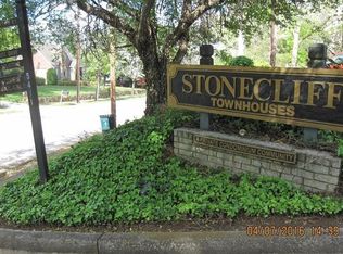 203 Stonecliff Ct, Stone Mountain, GA 30083