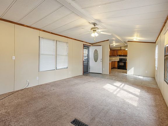 3rd image of 107 Meadowlark Ln