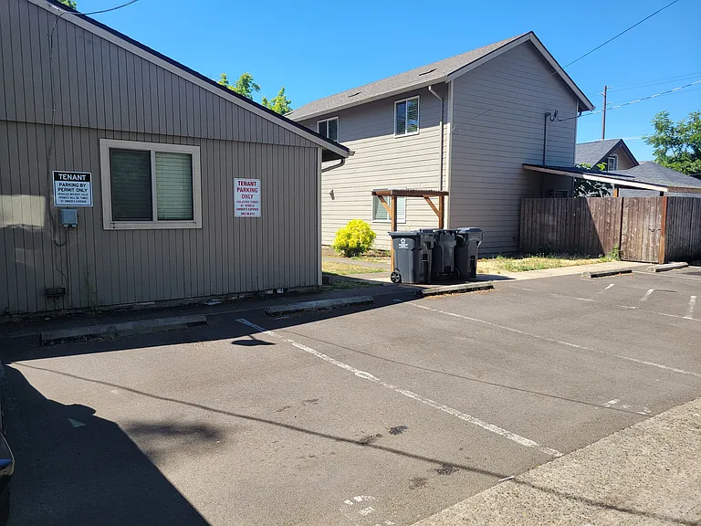 272 16th St SE #272 — Photo 12
