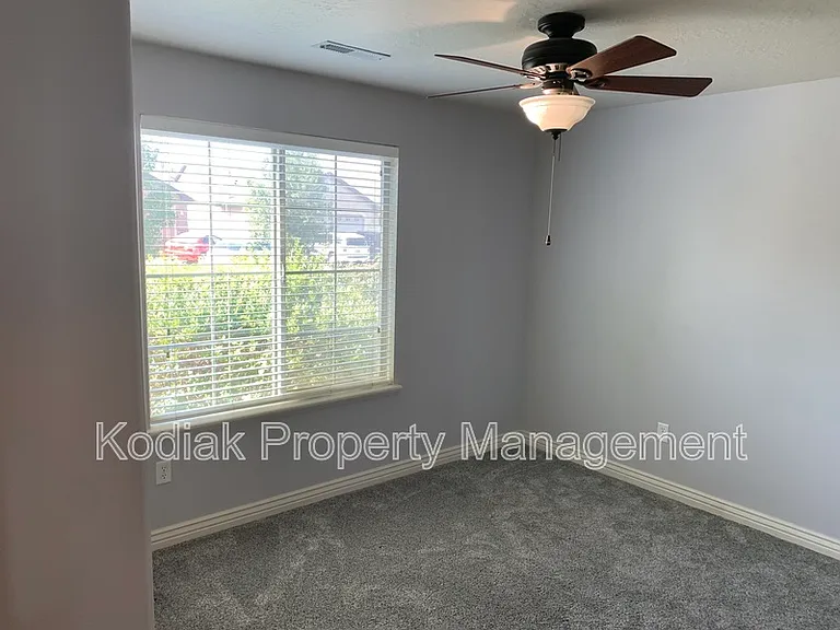 312 N Greenwich Dr — Photo 20