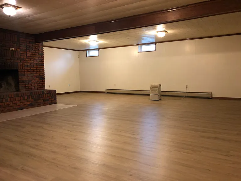 112 Perry St — Photo 22