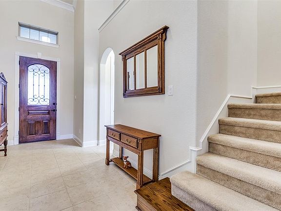 3rd image of 1616 Abercorn Ln