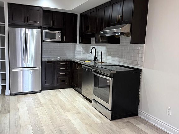 5th image of 38 Cedarland Dr Unit 315