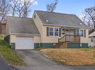 717 Park Ave, Mount Pleasant, PA 15666
