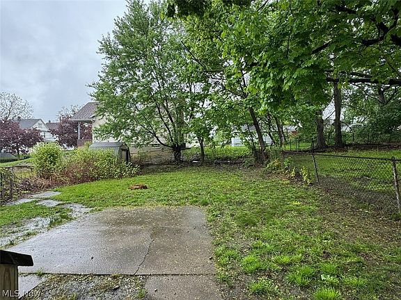 5th image of 1009 W Wilbeth Rd