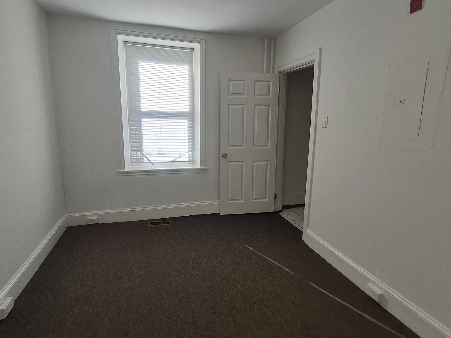 1 bed, 1000 sqft, $1,200 — Photo 4