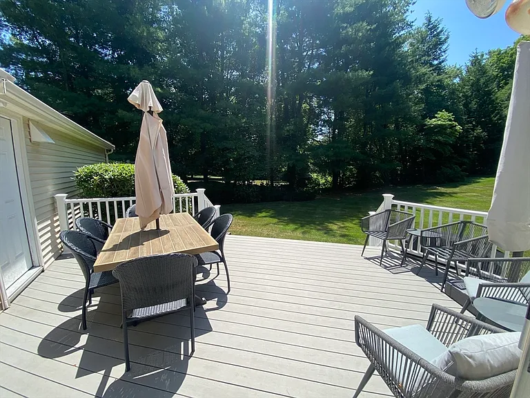 1 Foley Dr — Photo 28
