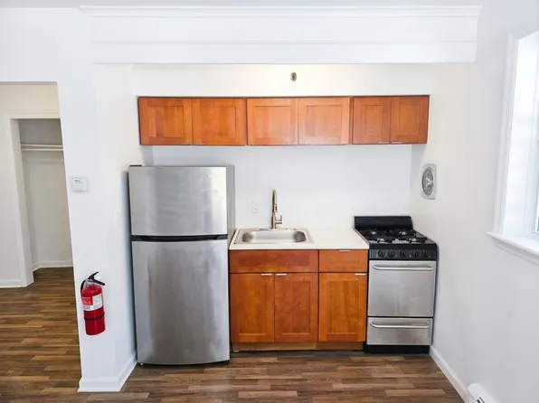 21 Old Allamuchy Rd #A, Hackettstown, NJ 07840