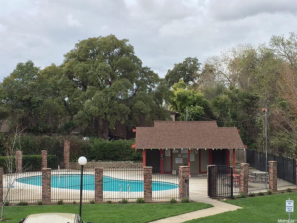1st image of 5816 Peppermill Ct APT 4