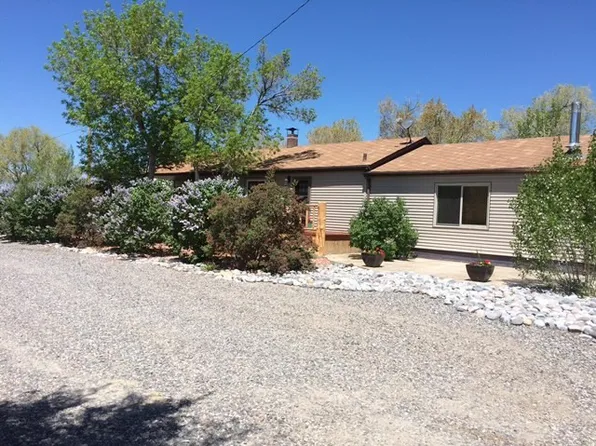 145 Eight Mile Rd, Riverton, WY 82501