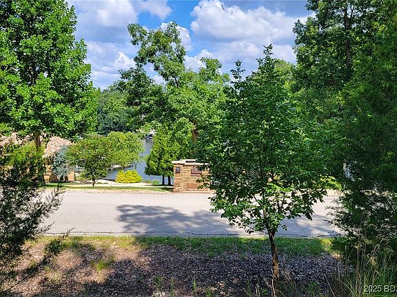 4th image of 809 Muirfield Dr