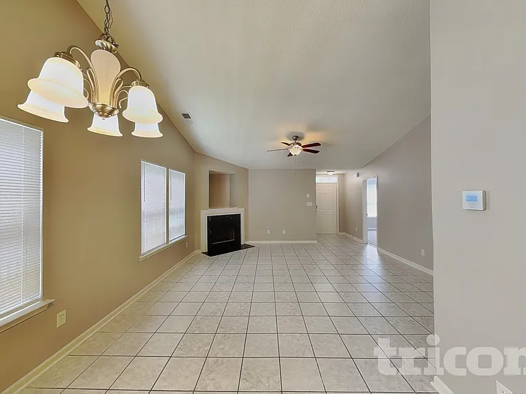 3010 Great Falls Dr — Photo 5