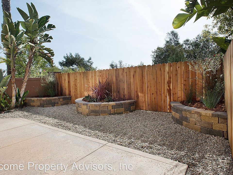 2nd image of 4577 Da Vinci St