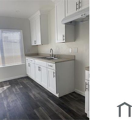 2nd image of 438 E Century Blvd #2