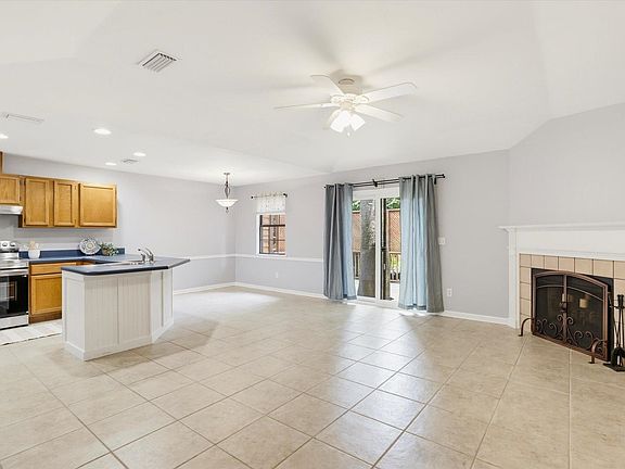 4th image of 4419 Stratfordshire Ct