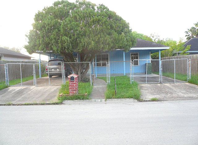 1st image of 1119 Calle Pluton