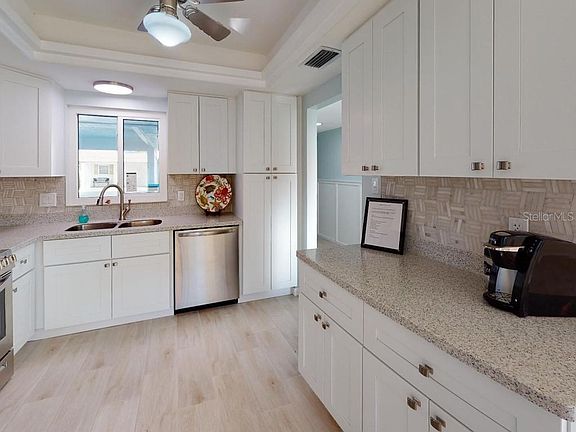 5th image of 2411 Riverbluff Pkwy #V-230