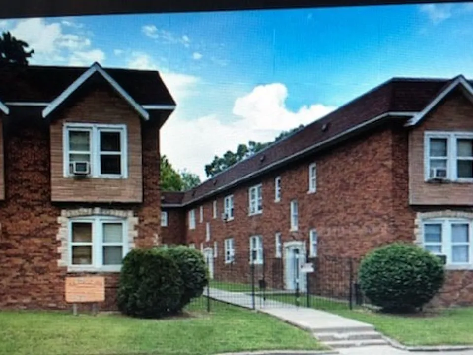 Western Arms Apartment Homes (DBA)