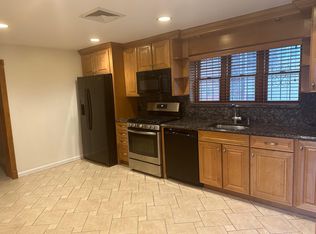 1531 150th Pl, Whitestone, NY 11357