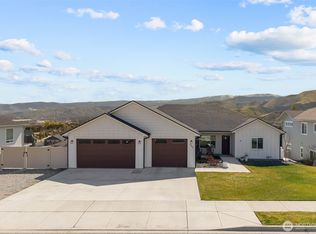 885 Autumn Crest Drive, Wenatchee, WA