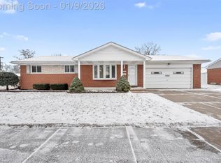 9883 Roosevelt St, Taylor, MI