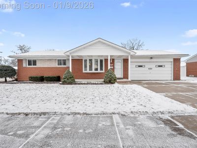 9883 Roosevelt St, Taylor, MI, 48180