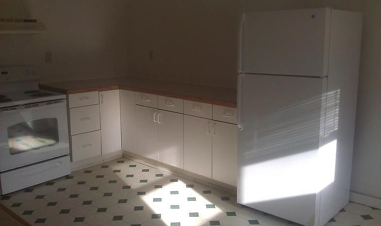 2nd image of 59 Pleasant St APT 7