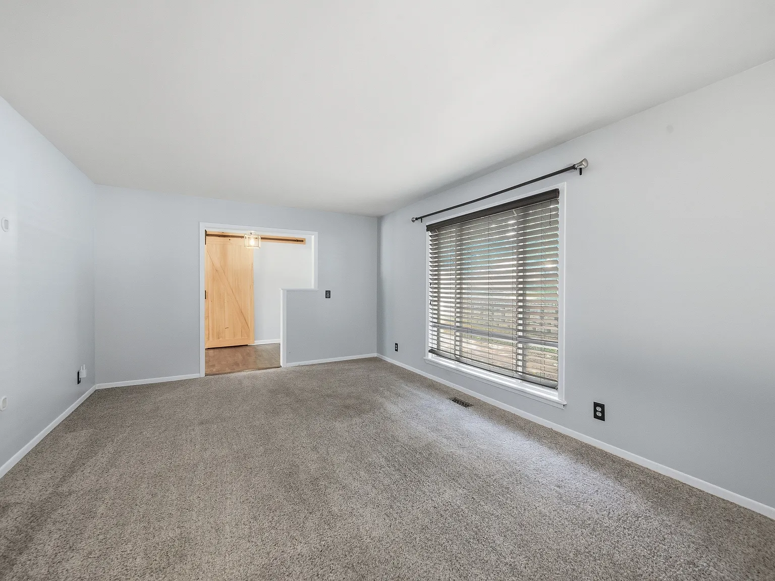 5811 East 61st Place - 1 — Photo 3