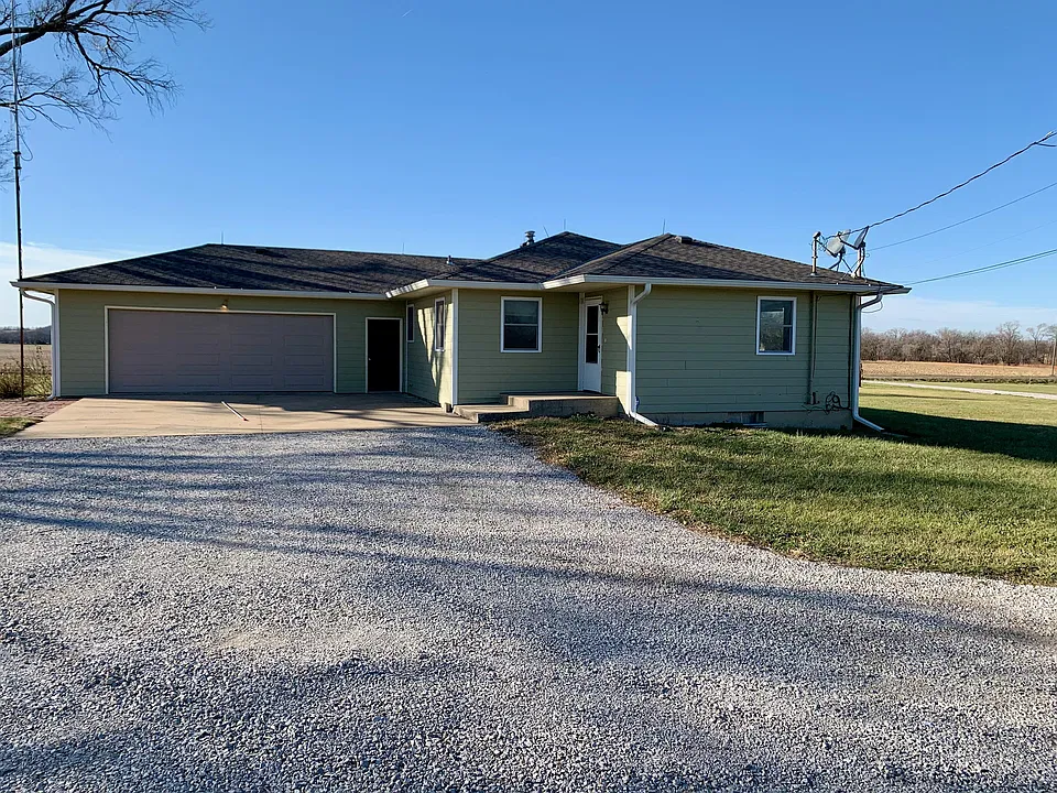 774 E 2200th Rd