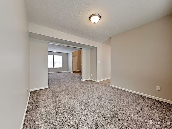 4th image of 10851 Kilworth Ct