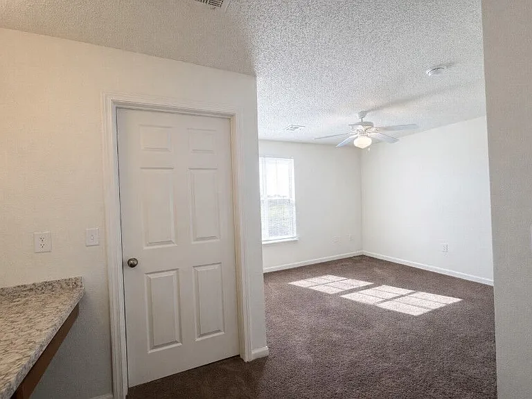 701 Martin Luther King Blvd — Photo 7