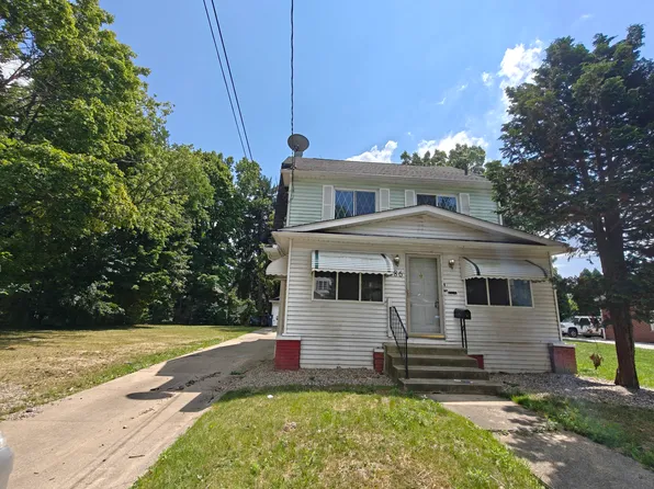 886 Stoner St, Akron, OH 44320
