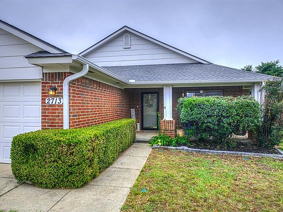2nd image of 2713 Edgemere Dr