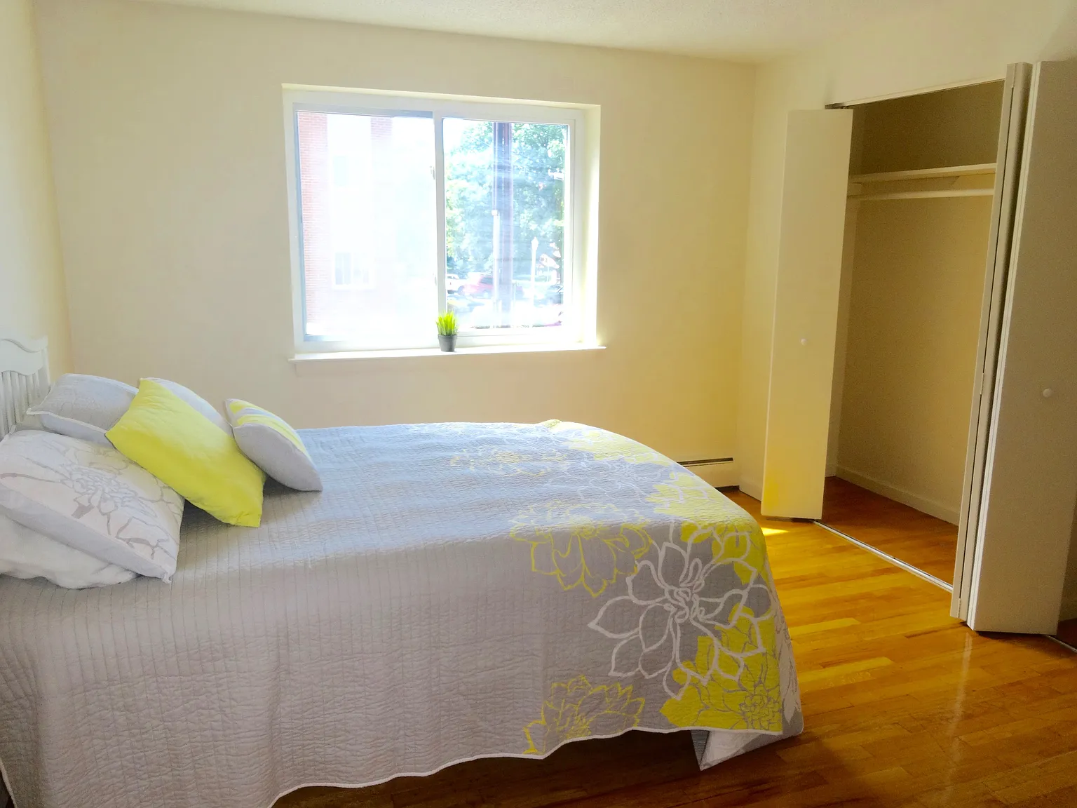 Boardman Condominiums of Bristol, CT — Photo 4
