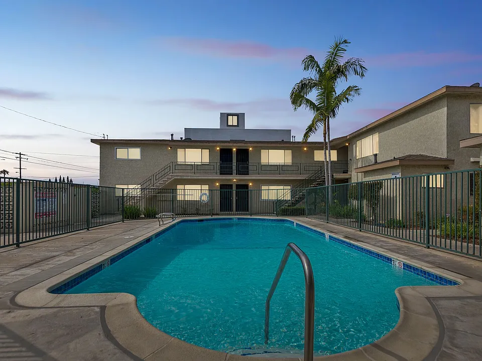 Sahara Apartments