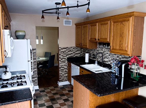 2nd image of 6715 180th St APT 6